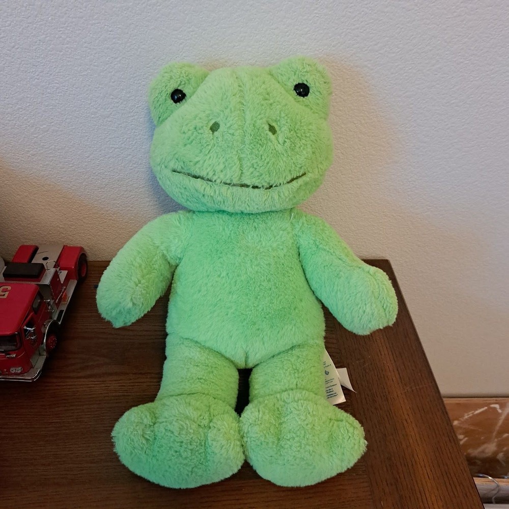 Build-A-Bear Workshop Spring Green Frog Plush Stuffed Animal Toy 16 inch